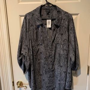 Torrid Snake Animal Print Blouse  NWT